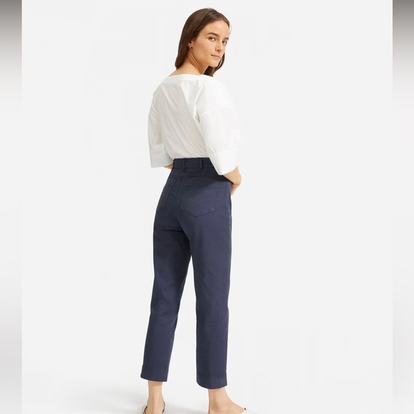 Lightweight straight leg crop - Picture 3 of 7